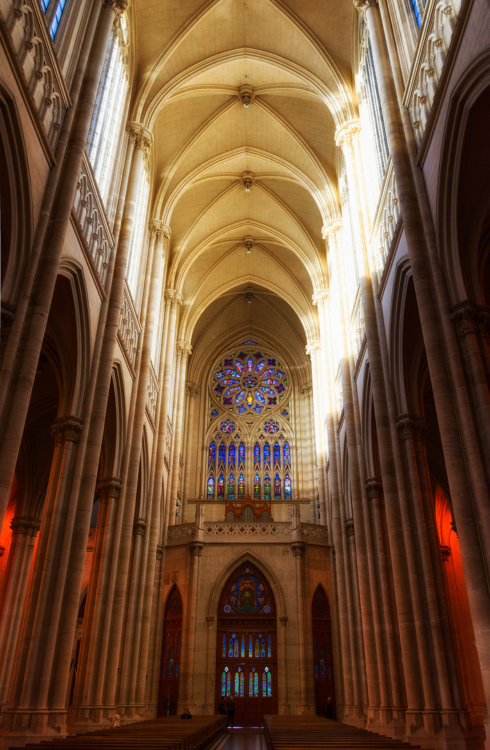 Interior de la catedral