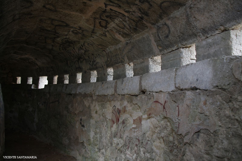 INTERIOR DEL BUNKER