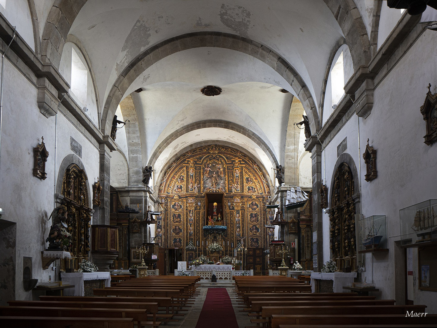 Interior del Santuario de La Virgen de la Barca