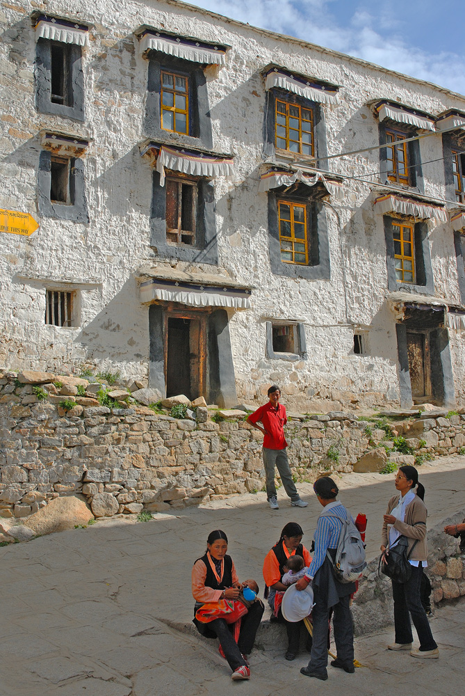 Interior yard of the Drepung monastery