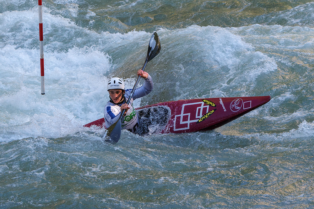 Internationaler Wettbewerb - Kanu-Slalom auf der Passer in Meran