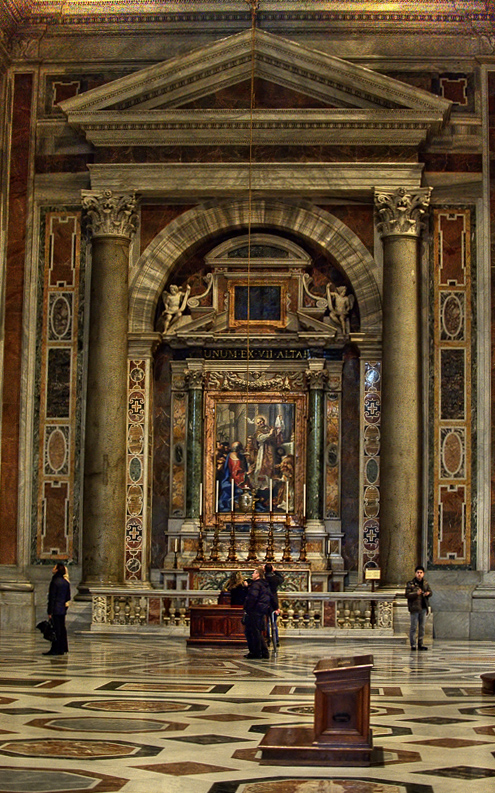 Interno della basilica di San Pietro