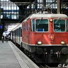 Interregio abfahrbereit auf Gleis 7 in Basel SBB nach Locarno