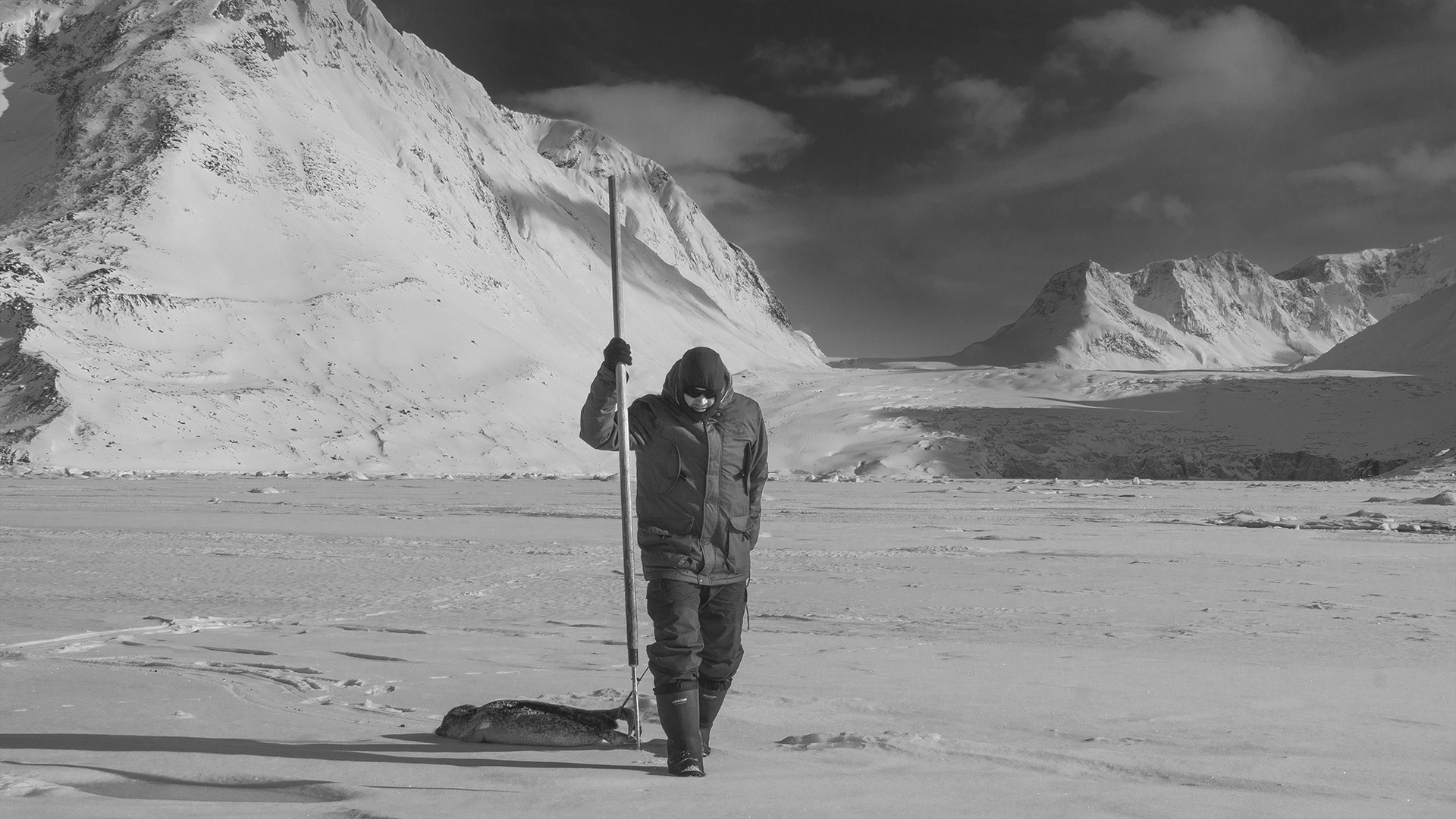 inuit jäger mit robbe