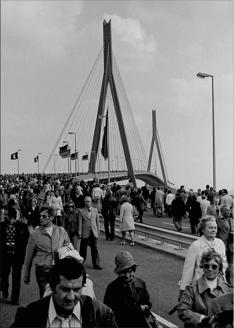 Invasion auf der Köhlbrandbrücke