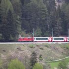 Inzwischen nähert sich der Glacier-Express Filisur.....