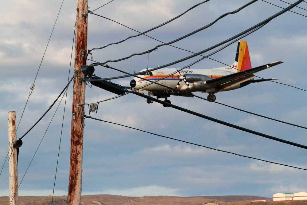 Iqaluit 2010 plane on wires