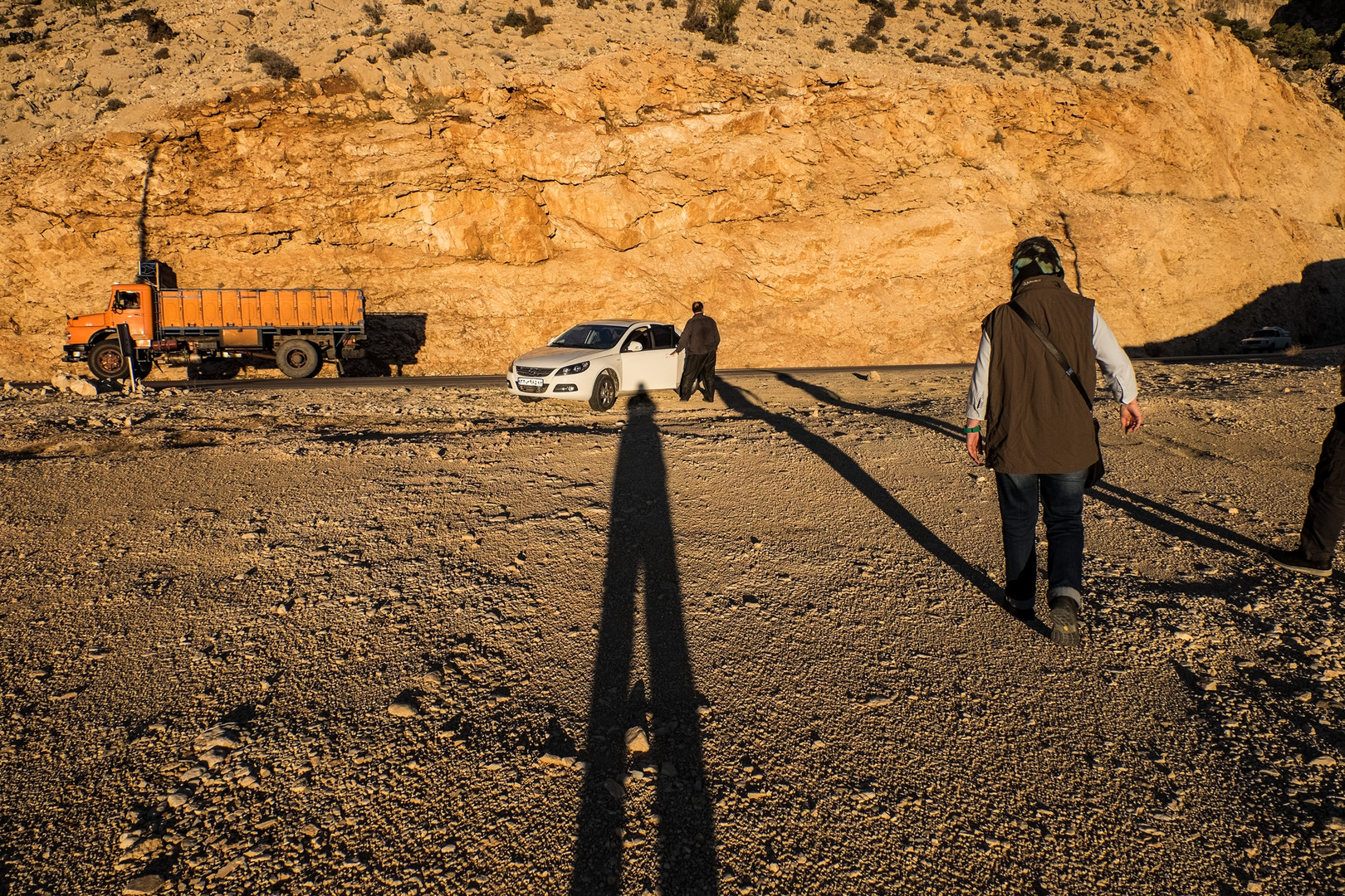 Iran - Beine in der Abendsonne