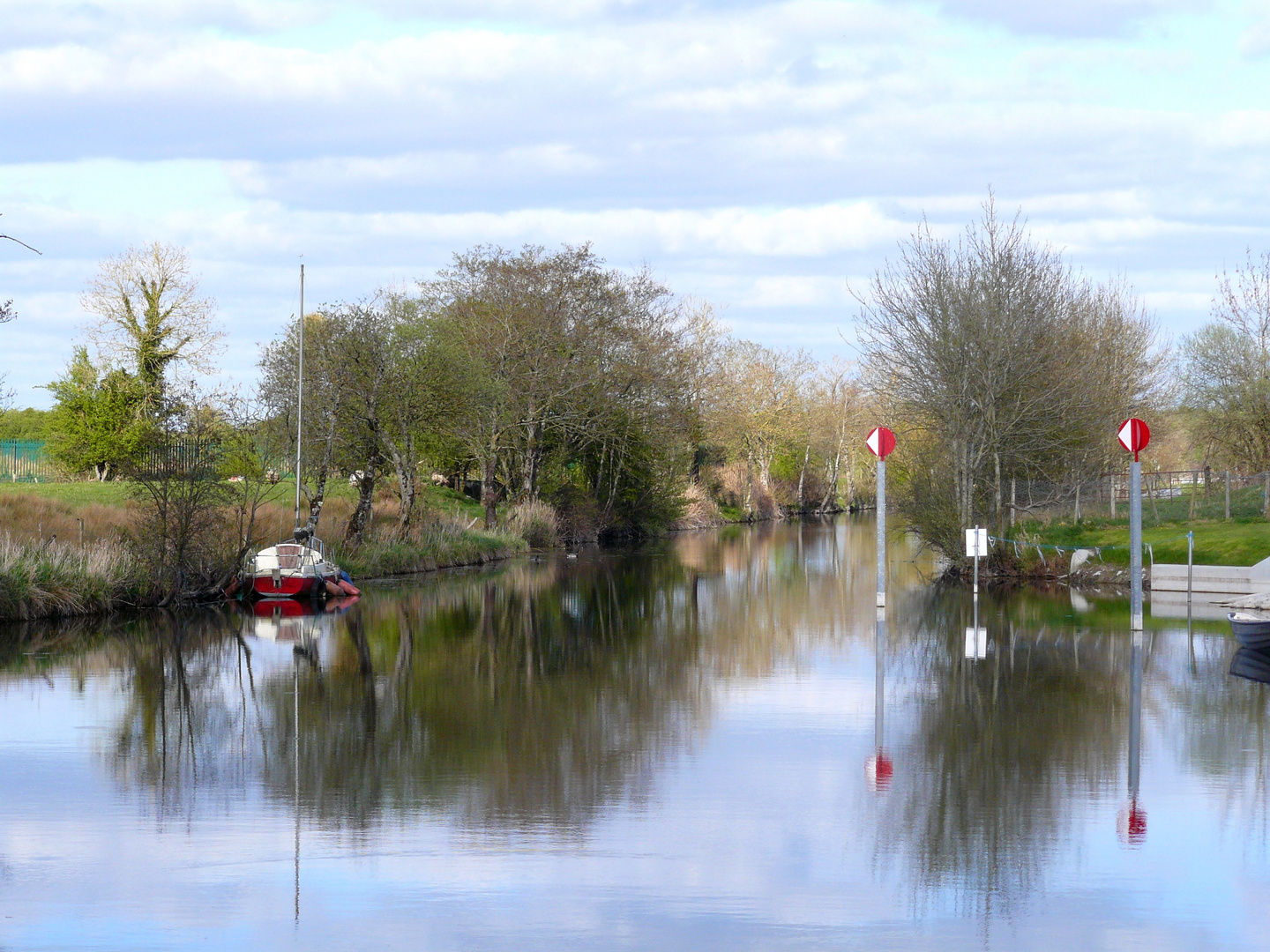 Ireland - Lecarrow Harbour