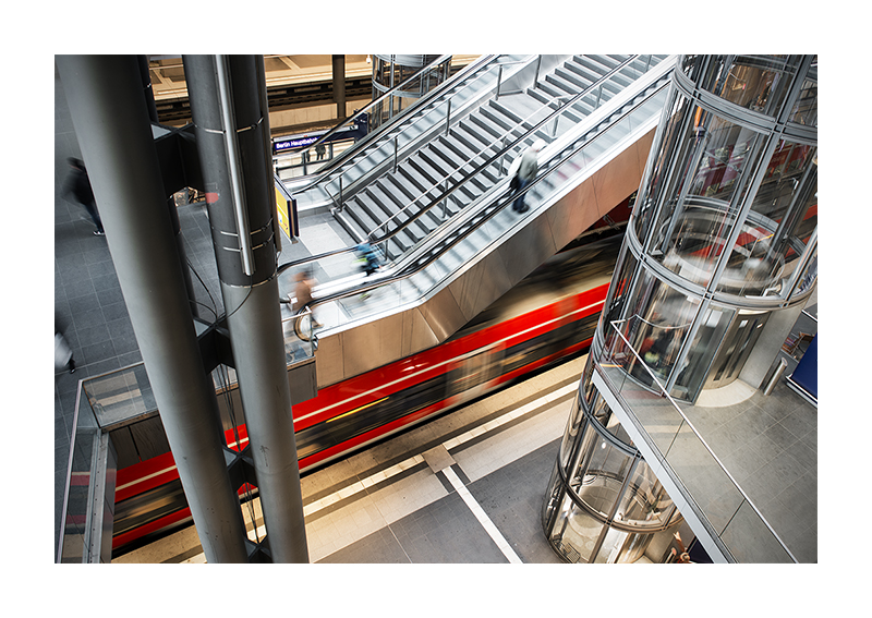 Irgendein Zug im Berliner Hauptbahnhof