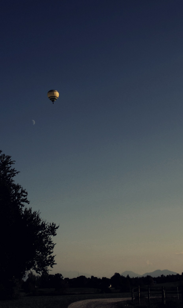 Irgendwann flieg ich zum Mond, einfach weg ganz weit weg.