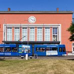 IRGENDWANN GENAU 10.14 MESZ AM HBF DESSAU