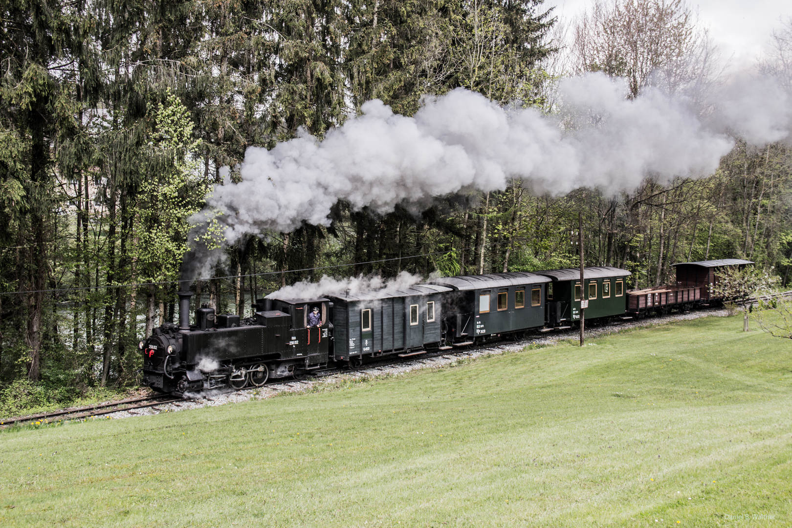 Irgendwie hatte ich die Garteneisenbahn etwas kleiner in Erinnerung...