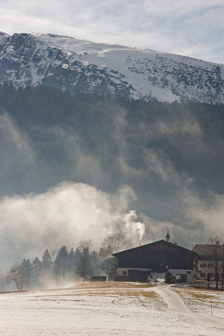 Irgendwo bei Reit im Winkl, mit wenig Schnee ........