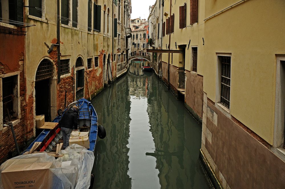 IRGENDWO IN VENEDIG