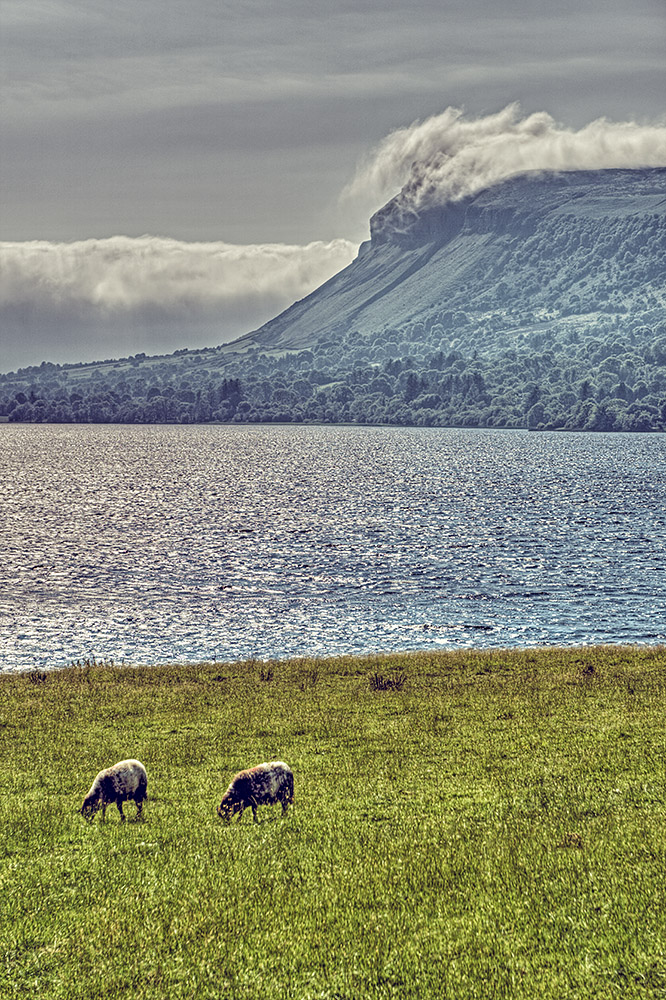 Irland - County Leitrim - Glencar Lake 