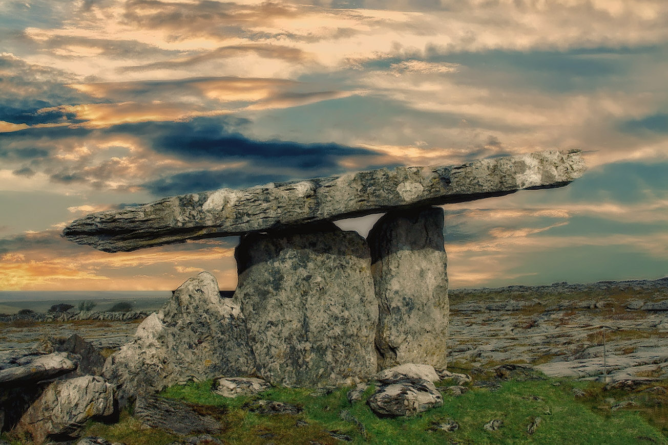 IRLAND Portal Tomb