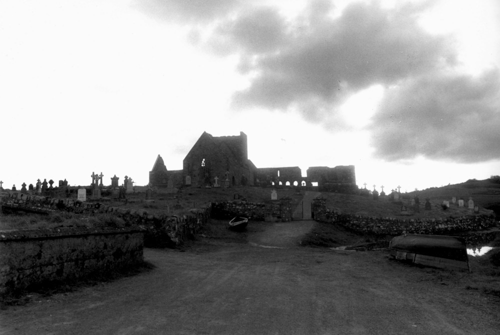 irlande 86 ambiance ruine et croix