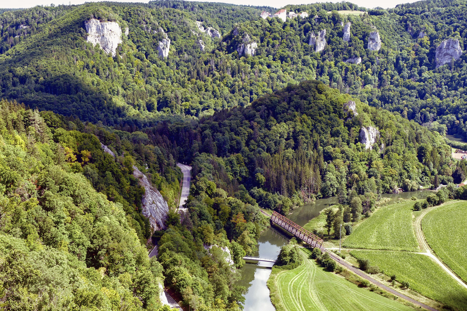 Irndorf (Rauer Stein) - Blick auf das Donautal 