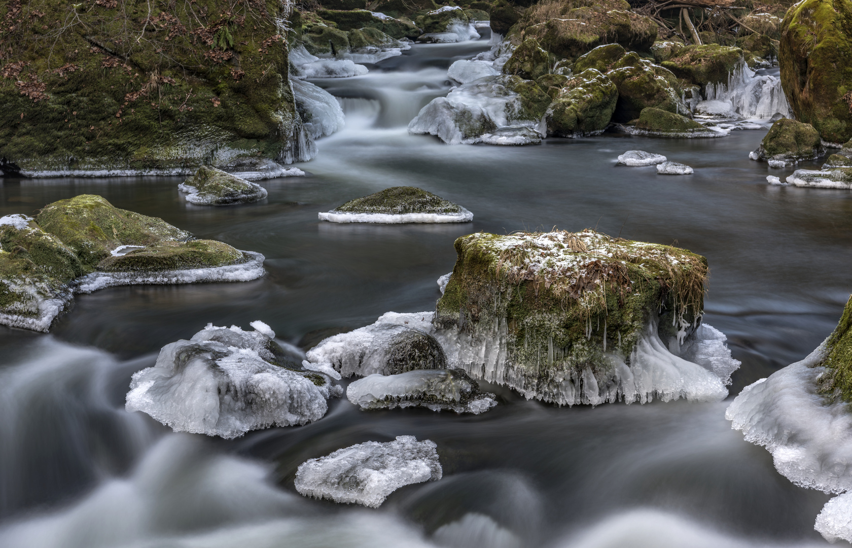 *Irreler Wasserfälle im Winter*