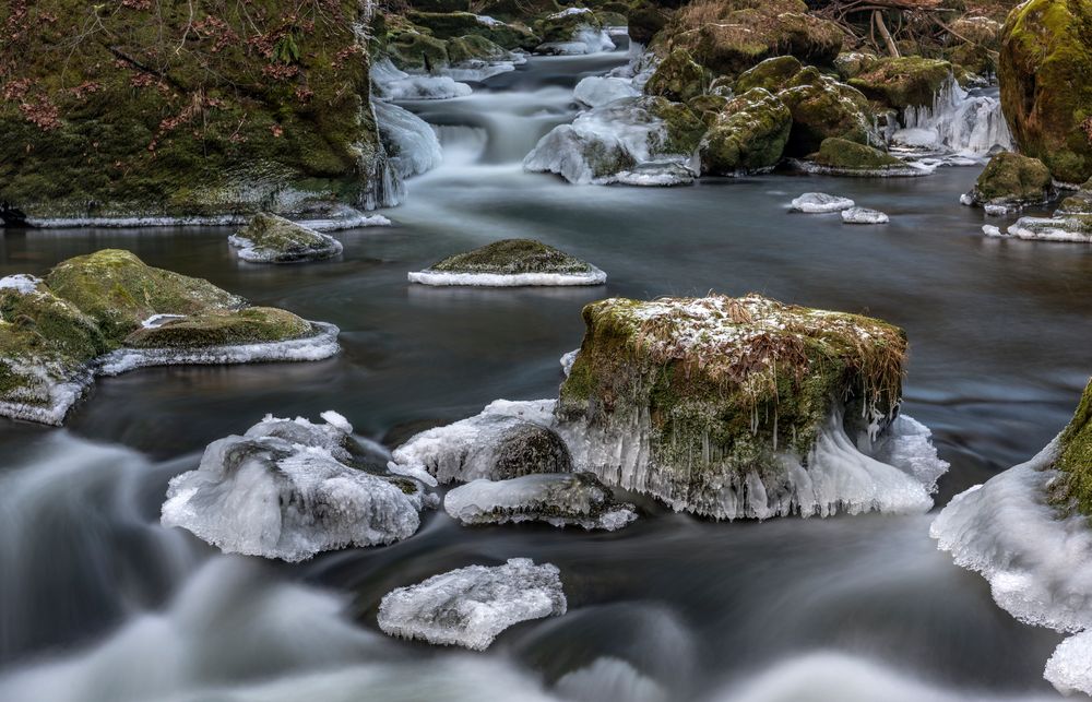 *Irreler Wasserfälle im Winter*