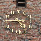 Irrt euch nicht-sagt die Kirchen - Uhr