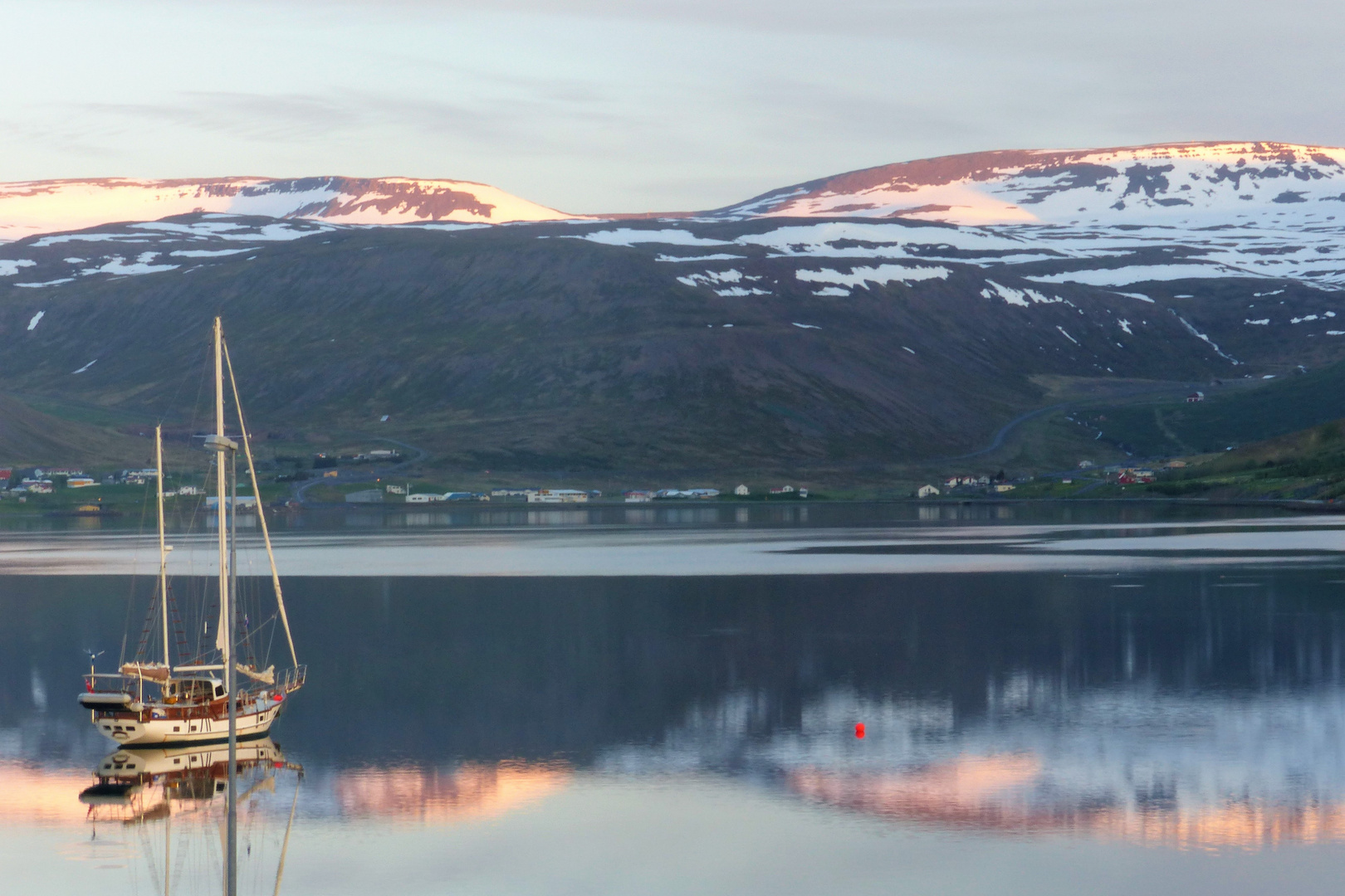 Isafjördur  - Blick aus dem Fenster