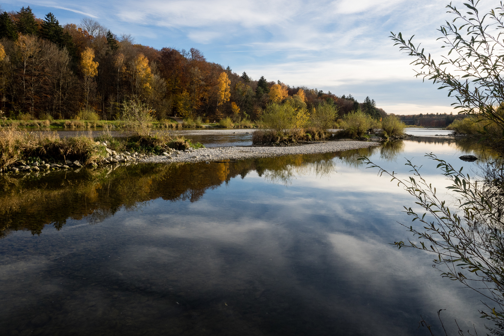 Isar im Herbst