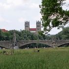 Isarnähe und Wittelsbacher Brücke