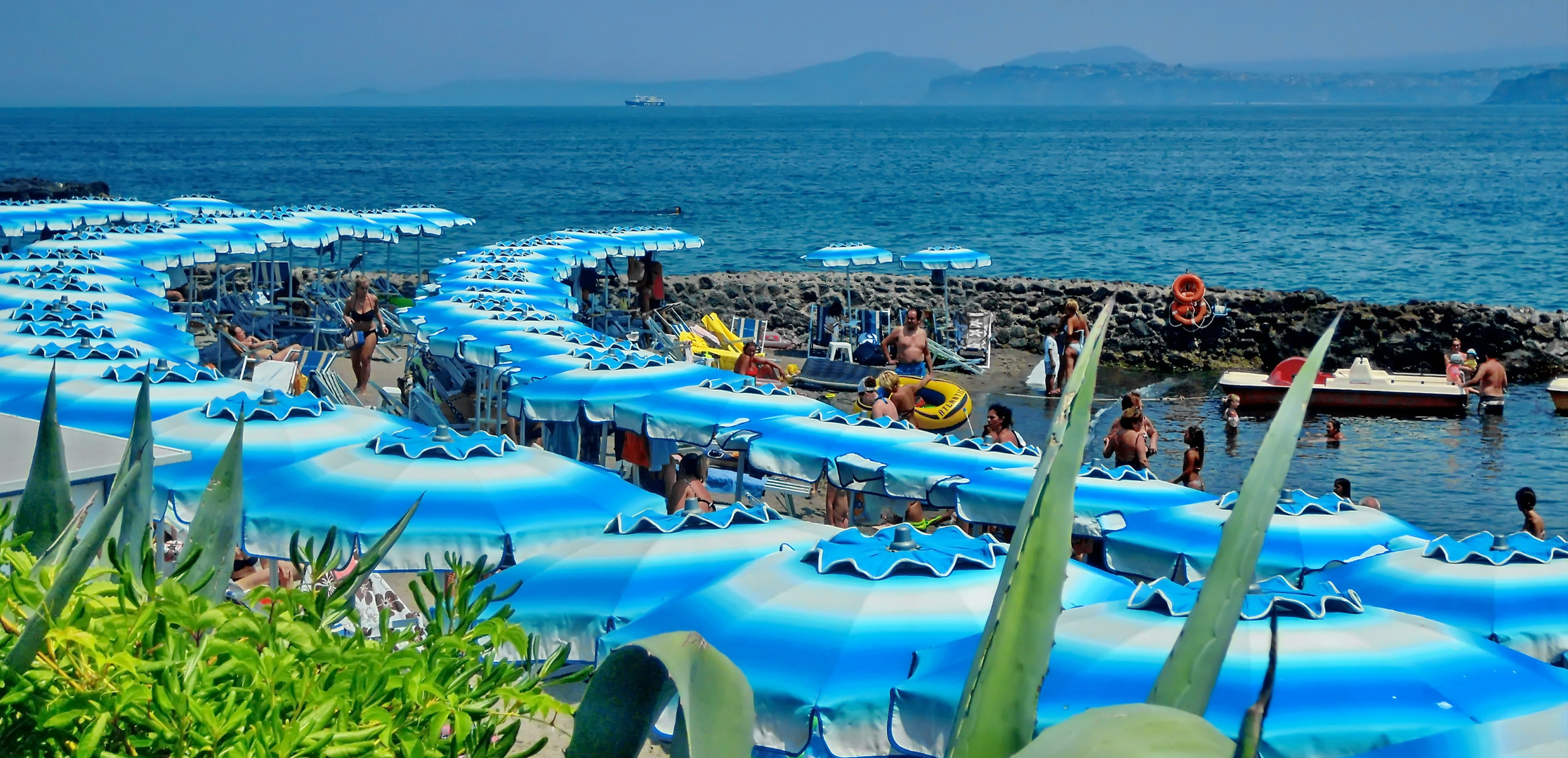 Ischia blue