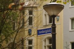 Isenbergplatz - das Schild