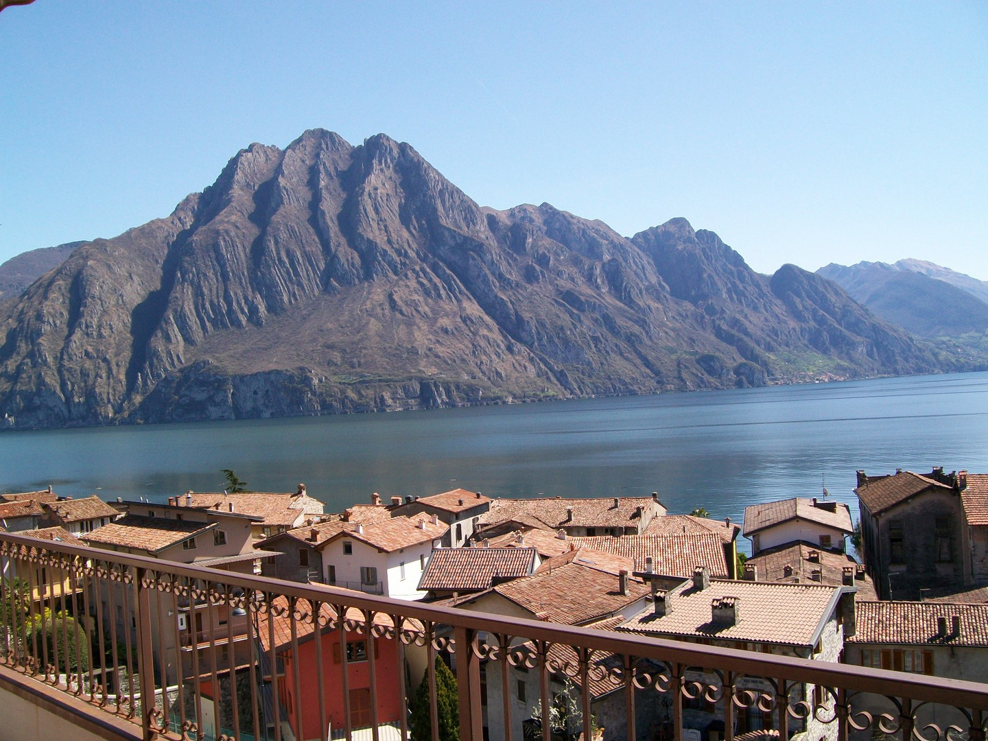 Iseo Lake, Riva di Solto