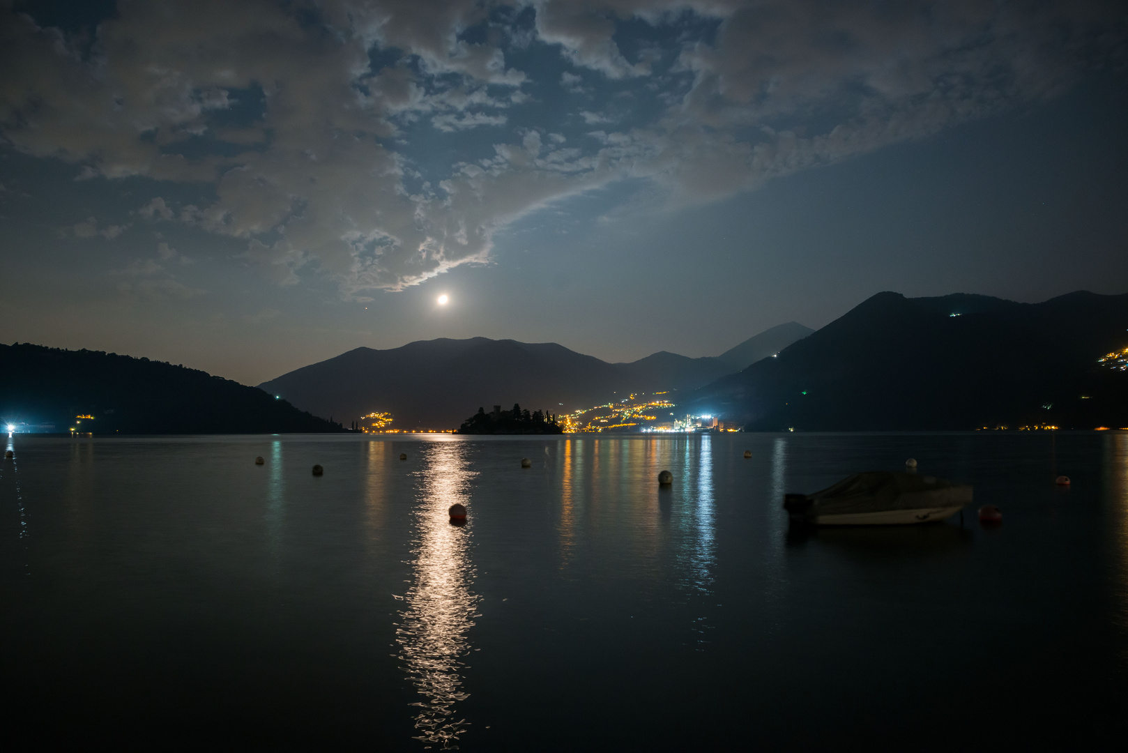 Iseosee bei Nacht