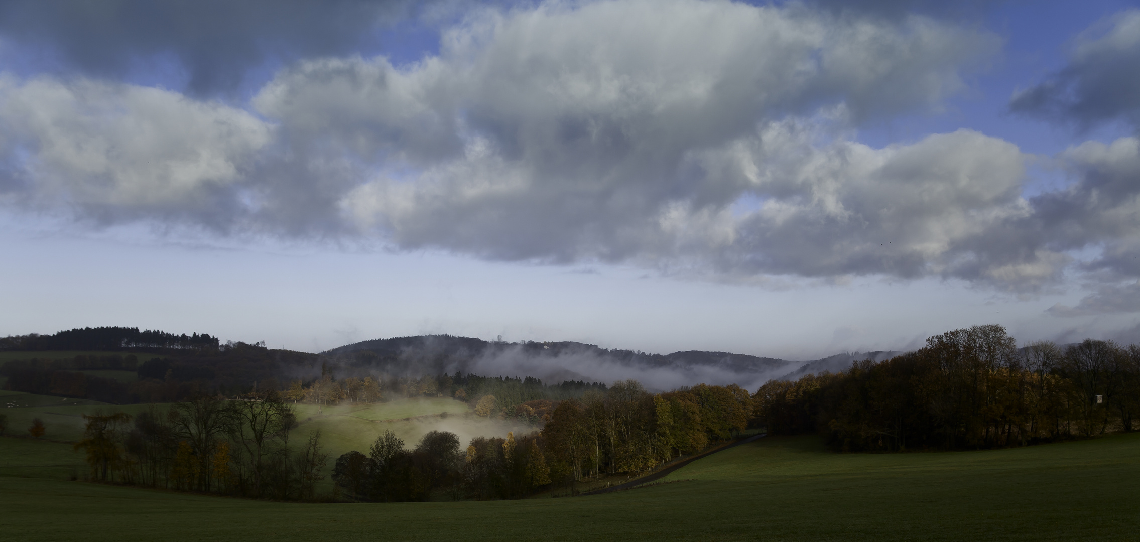 Iserlohn Hegenscheid im Herbstnebel