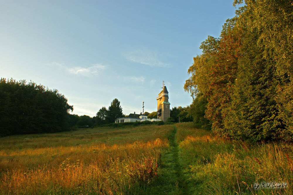 Iserlohner Danzturm morgens um 7 Uhr ...