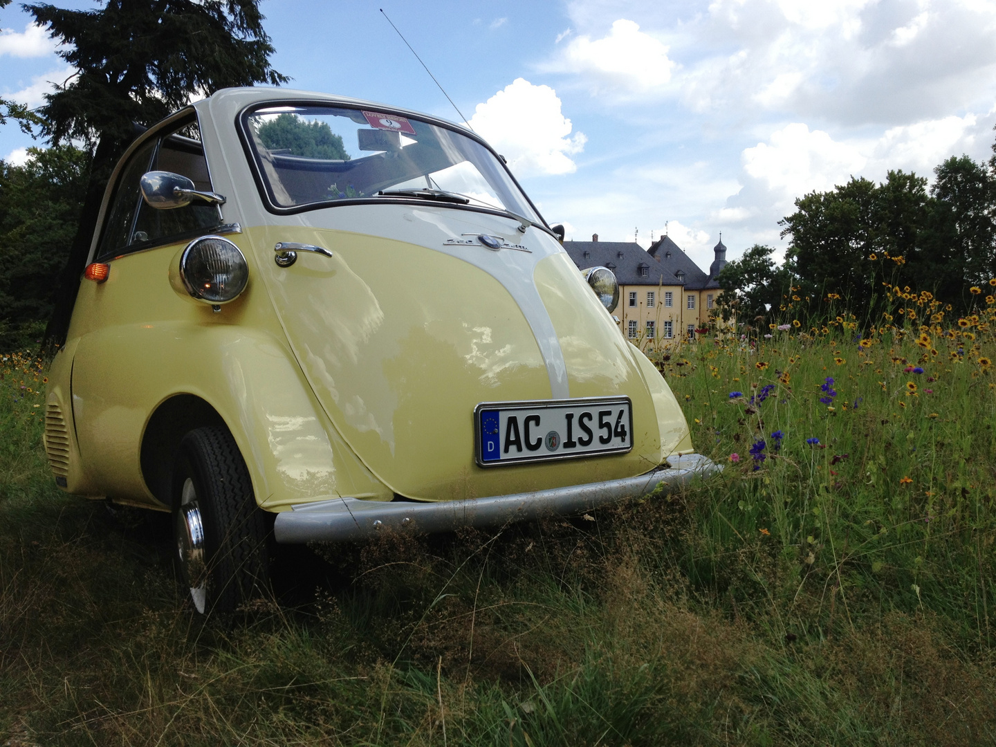 Isetta, Sommer, Sonnenschein...