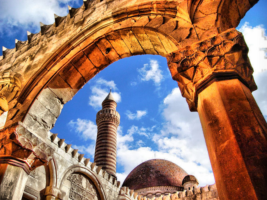 Ishak Pasha Palace