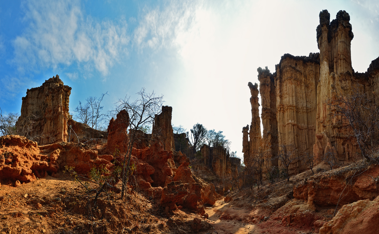 Isimila-Stone-Age...pano