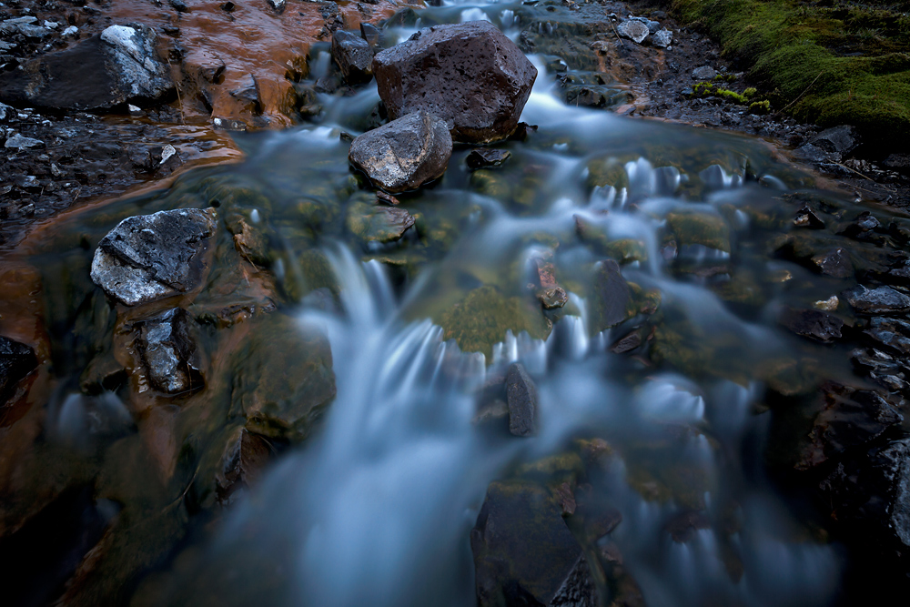 Island 2015 #51 Roter Wasserfall