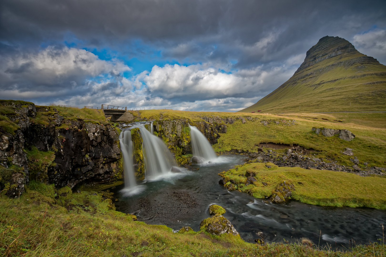 Island {34} Kirkjufellsfoss