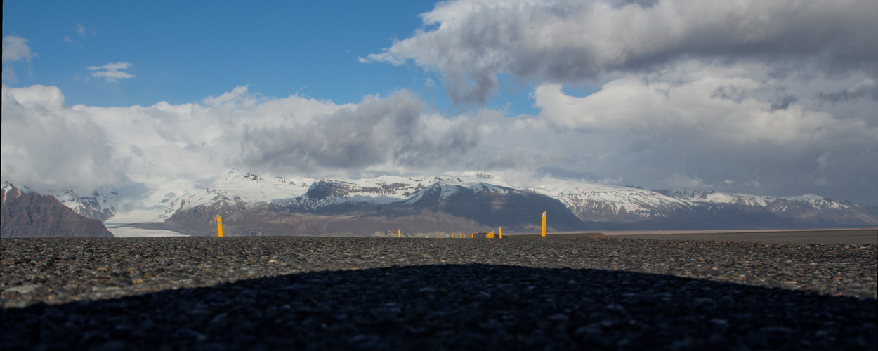 Island aus Sicht eines Straßenkäfers