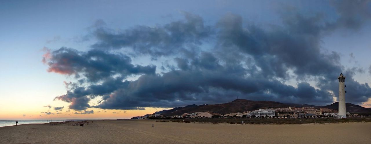 Island feeling @ Fuerte Ventura beach evening