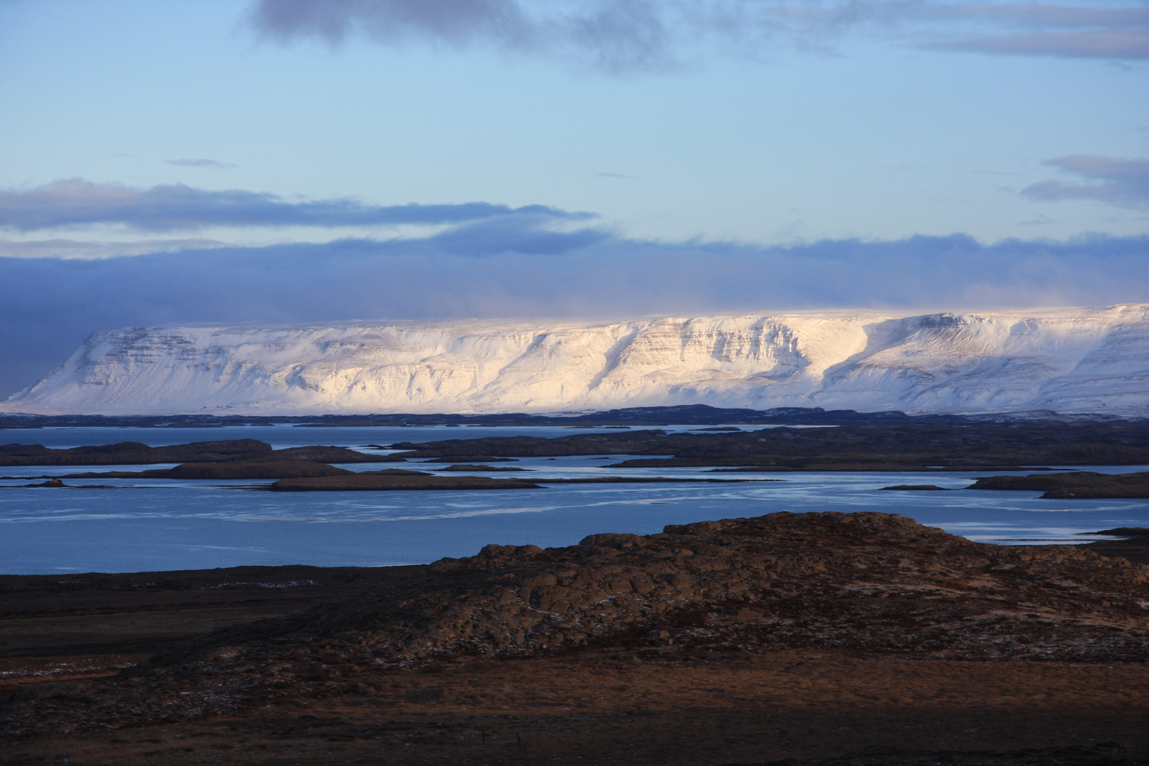 Island Fordansicht im Morgenlicht (2)