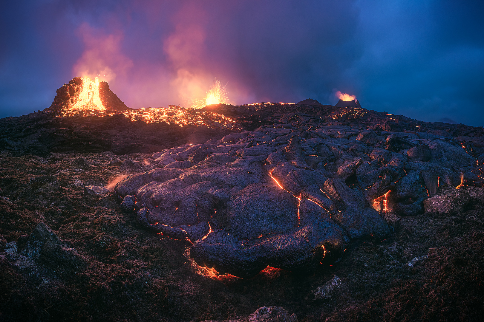 Island - Geldingadalir Lava Panorama