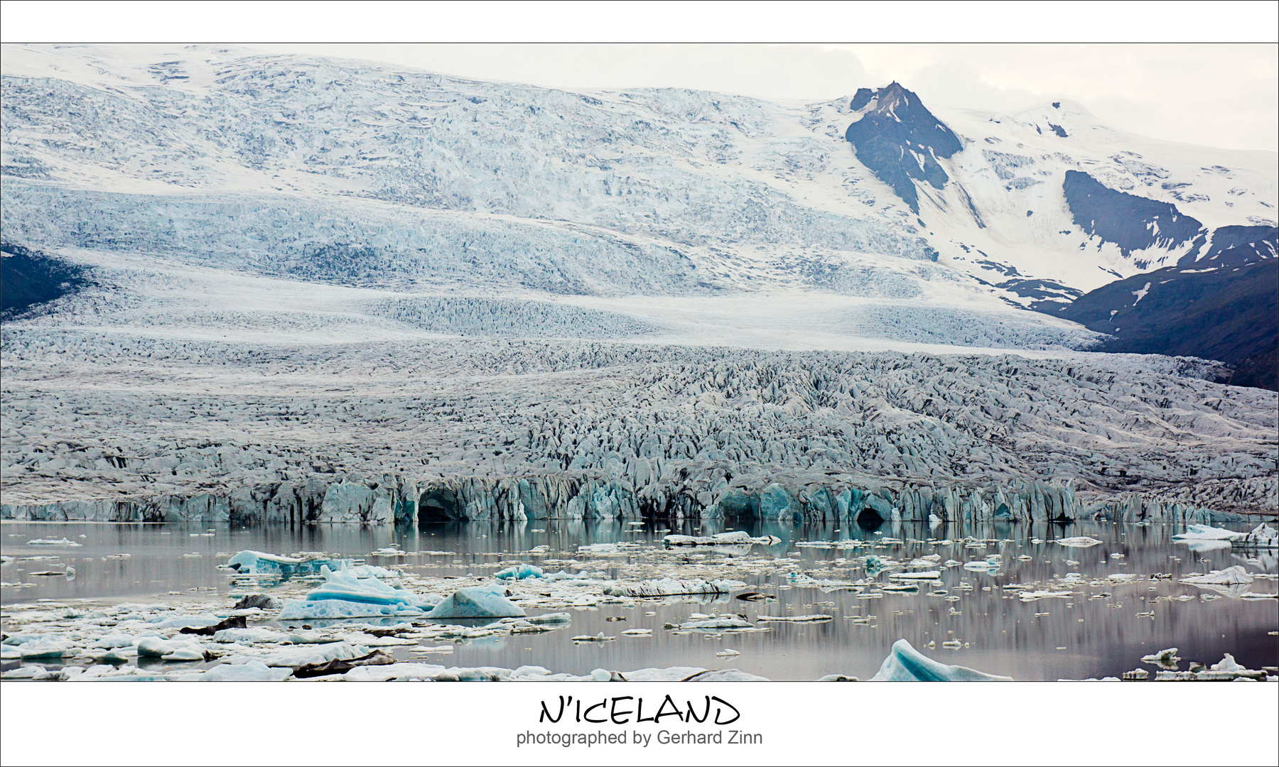 Island, Gletscherkante am Fjallsarlon