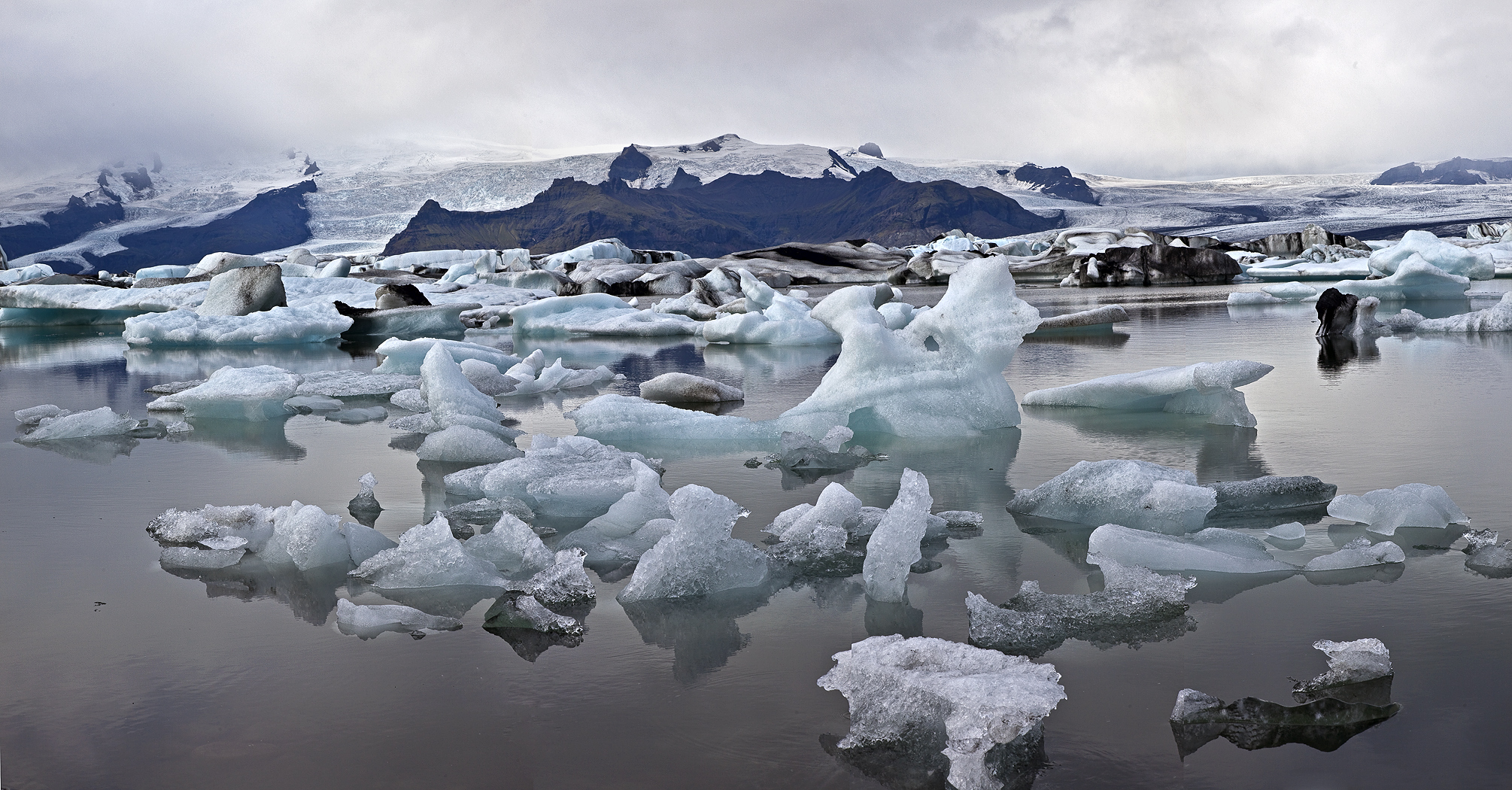 ISLAND - GLETSCHERLAGUNE JÖKULSARLON