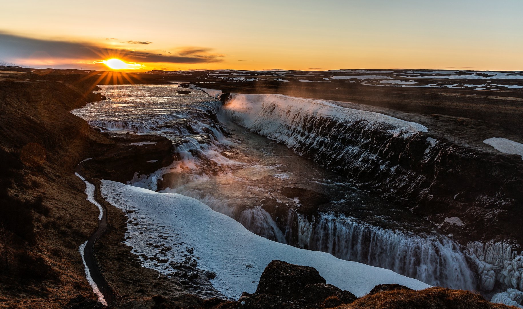 Island - Gullfoss.... Sonnenaufgang