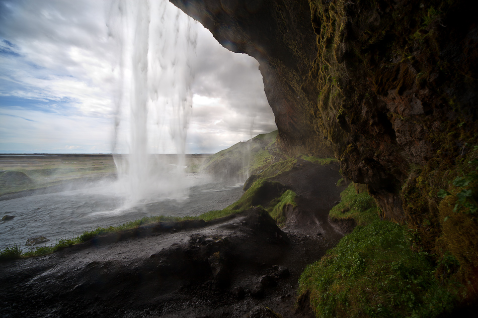 ISLAND - Hinter dem Wasserfall II