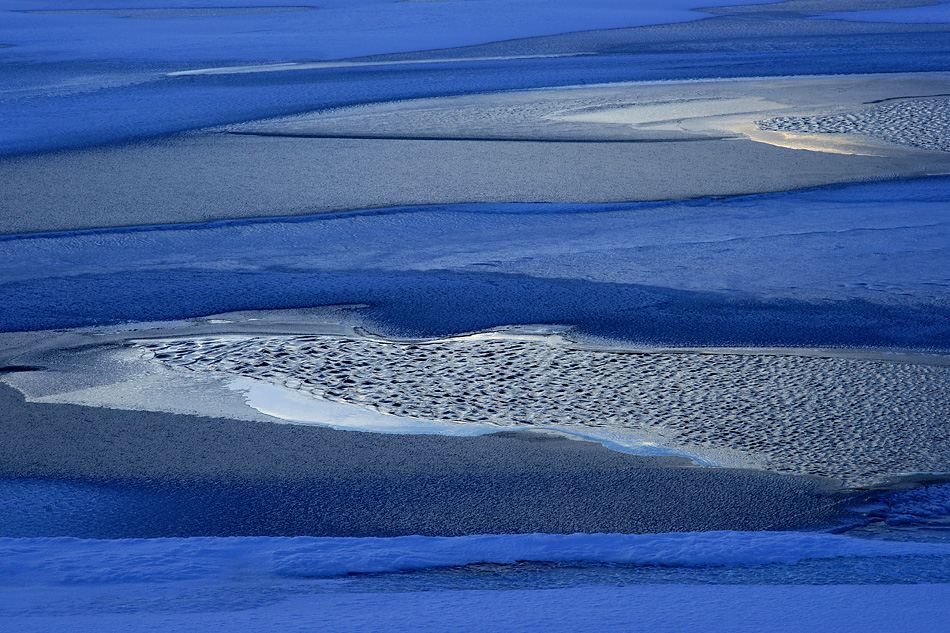 Island im Winter – Berufsleidenschaft am Myvaten See: