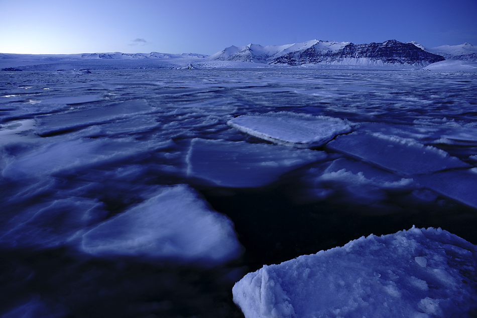 Island im Winter – Bewegung in der Gletscherlagune: